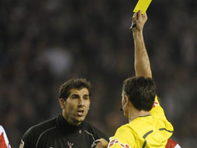 El portero del Athletic de Bilbao vi&oacute; una tarjeta amarilla.

Foto: F&eacute;lix Ord&oacute;&ntilde;ez/Agencias