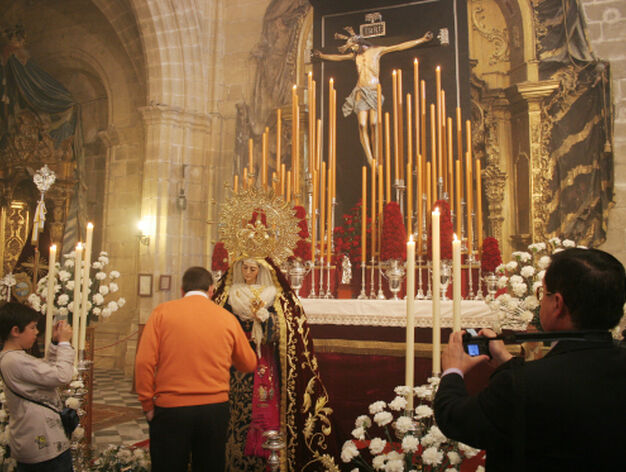 Nuestra Se&ntilde;ora del Socorro estuvo de besamanos en la Catedral.

Foto: Vanesa Lobo