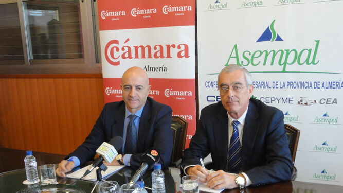 Diego Martínez Cano y José Cano García, presidentes de la Cámara de Comercio y Asempal.