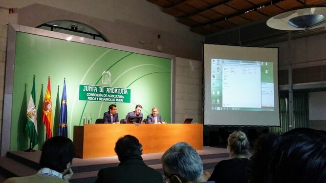 La jornada de presentación de la subplataforma temática sobre Trazabilidad y big data liderada por Andalucía tuvo lugar el pasado día 16 de febrero.