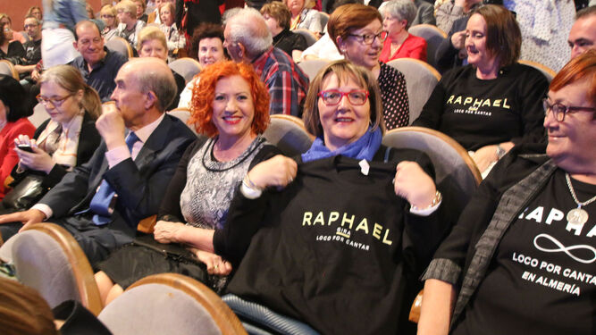 El viernes no cabía un alfiler en el Auditorio Maestro Padilla para ver a Raphael.