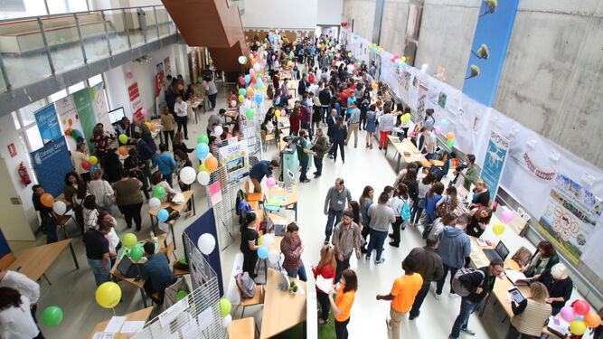 Ayer tuvo lugar la Feria de las Ideas en la UAL, que levantó una gran expectación entre la comunidad universitaria.
