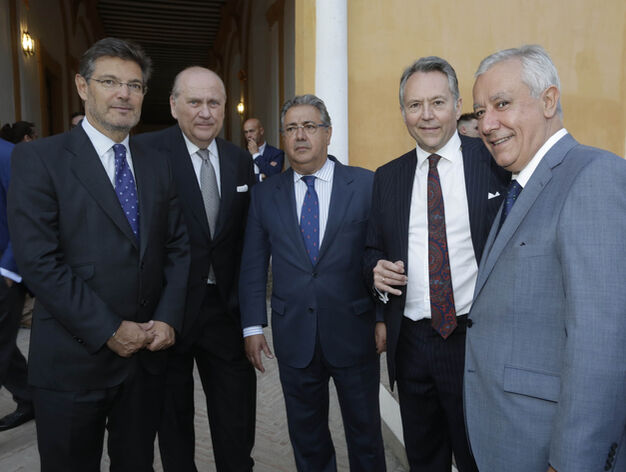 Rafael Catal&aacute;, Jos&eacute; Moya, Juan Ignacio Zoido, Jos&eacute; Joly y Javier Arenas, vicesecretario general del PP.