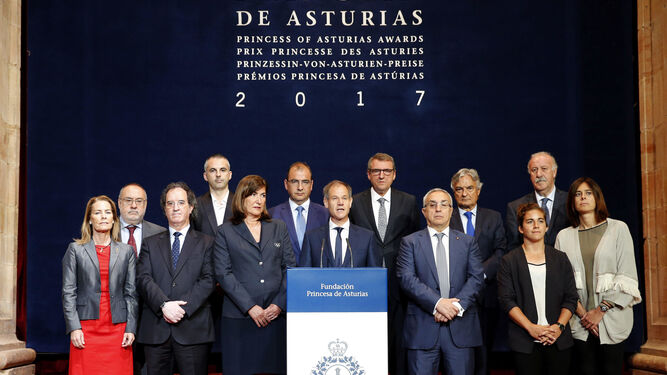 El jurado del premio Princesa de Asturias de los Deportes 2017, durante la lectura del fallo.