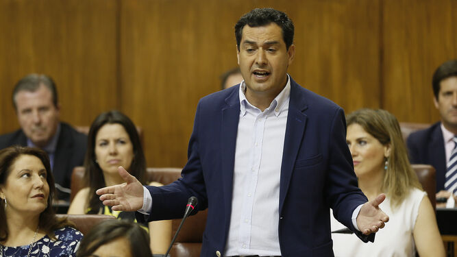 Juan Manuel Moreno Bonilla, durante su intervención ayer en el debate parlamentario.