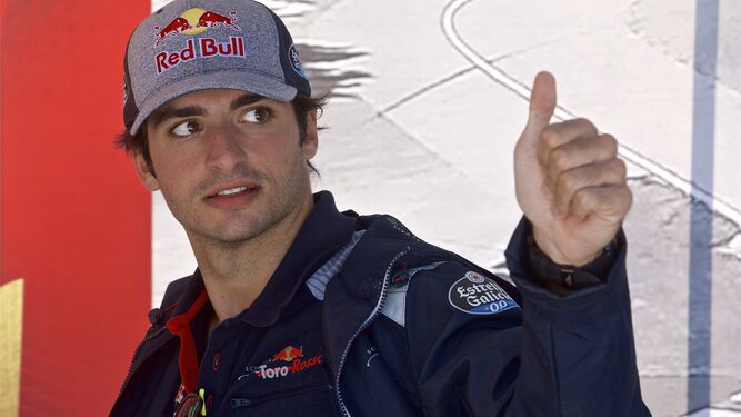 Sainz, saludando durante el GP de Canadá