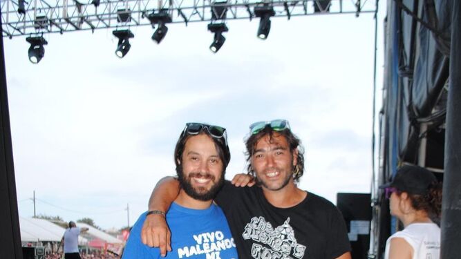 Antonio 'El Chino' Alcaraz, a la izquierda durante la celebración el año pasado The Juergas Rock Festival..