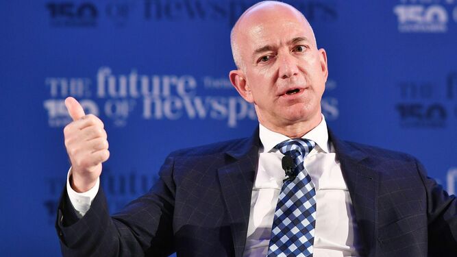 Bezos desbanca a Gates como el más rico