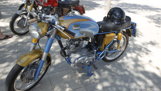 Las motos antiguas tomaron Campohermoso.