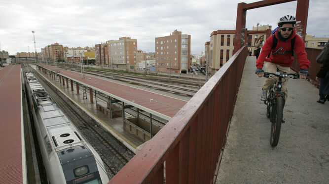 Tren, en la estación de Almería.