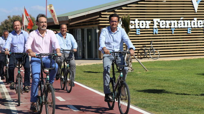 Los núcleos de El Ejido  y Almerímar ya están conectados con un carril bici de 16 kms