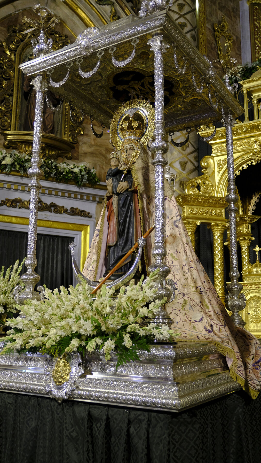 La ofrenda a la Virgen del Mar en im&aacute;genes