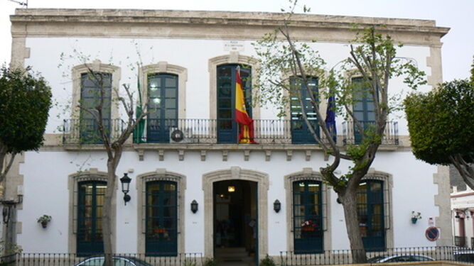 El Ayuntamiento de Níar y las banderas de España, Europa y Andalucía