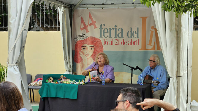 Ana María Romero Yebra presentó ‘El caracol Felipe y otros cuentos’ en la Feria del Libro.