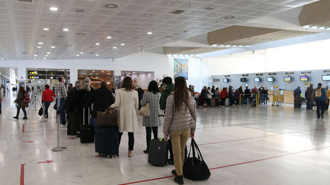 El aeropuerto de Almería estrena este domingo la temporada de verano con 23 destinos